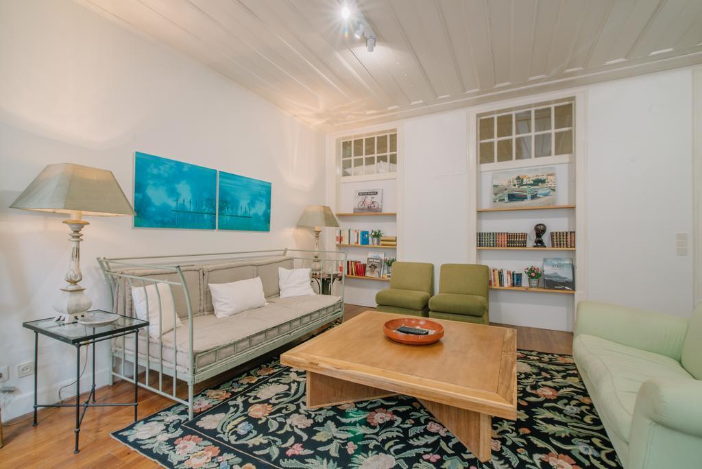 Camoes Deluxe Bairro Alto Apartment Lisbon Exterior photo